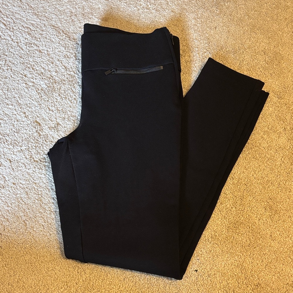 Zara Black High-Waist Leggings with Zip Pocket